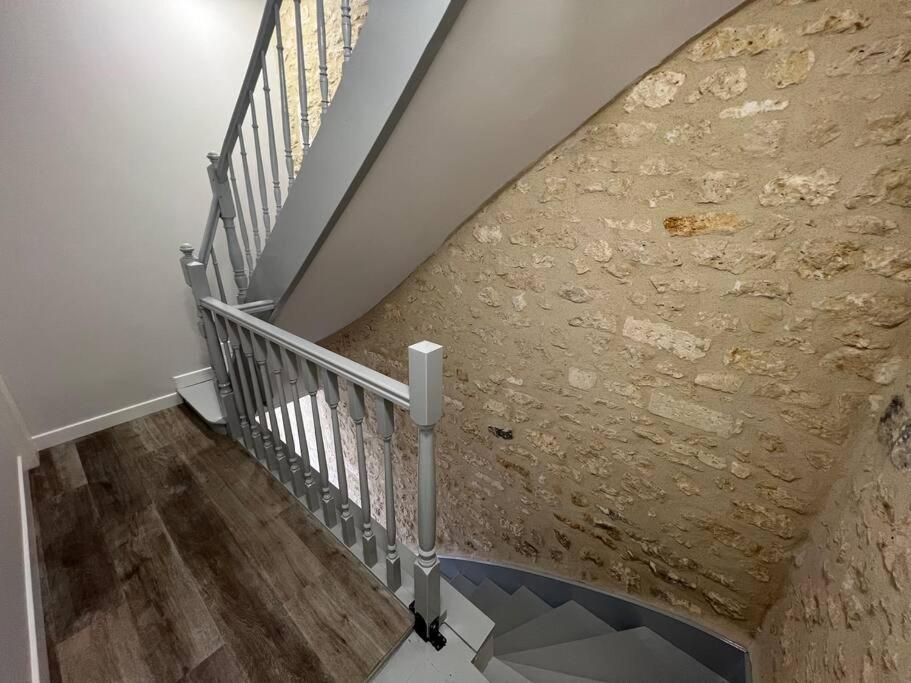 Superbe Studio Centre Ville * Clim * Wifi * Haut De Gamme * Angouleme Exterior photo
